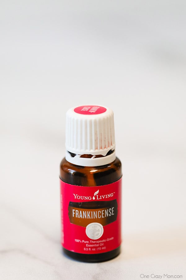 Learn how to use frankincense essential oil with these beneficial frankincense essential oil uses including how to use frankincense oil on face and skin. Find all the benefits of Frankincense and how it boosts your immune system. #onecrazymom #essentialoils #frankincense Learn how to use frankincense essential oil with these beneficial frankincense essential oil uses including how to use frankincense oil on face and skin. Find all the benefits of Frankincense and how it boosts your immune system. #onecrazymom #essentialoils #frankincense