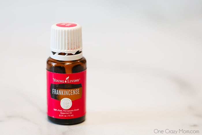Learn how to use frankincense essential oil with these beneficial frankincense essential oil uses including how to use frankincense oil on face and skin. Find all the benefits of Frankincense and how it boosts your immune system. #onecrazymom #essentialoils #frankincense Learn how to use frankincense essential oil with these beneficial frankincense essential oil uses including how to use frankincense oil on face and skin. Find all the benefits of Frankincense and how it boosts your immune system. #onecrazymom #essentialoils #frankincense