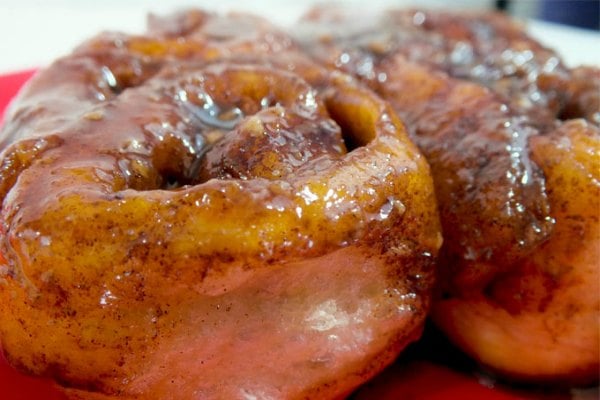 Make your Christmas breakfast menu special with these holiday breakfast ideas.20 Christmas breakfast recipes the family will love.Holiday breakfast recipes. Cinnamon rolls on a plate.