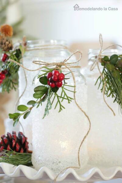 Find Christmas centerpieces that are stunning yet simple to make. 20 Christmas centerpieces ideas to make your home festive. Try DIY Christmas Centerpieces. Find Christmas centerpieces that are stunning yet simple to make. 20 Christmas centerpieces ideas to make your home festive. Try DIY Christmas Centerpieces.