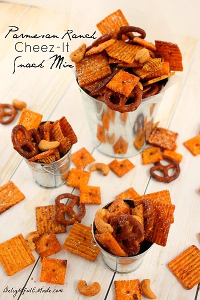 Find the best Super Bowl Snacks kids will love. 25 Easy Superbowl Snacks to please a crowd. Try this Super Bowl Party Food. Super Bowl Party Ideas for kids. Chex Mix in bins.