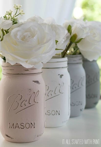We have over 20 DIY Farmhouse decor ideas that are easy to make. Find lots of ideas that are budget friendly and simple to create for your home. Mason jars distressed with flowers.