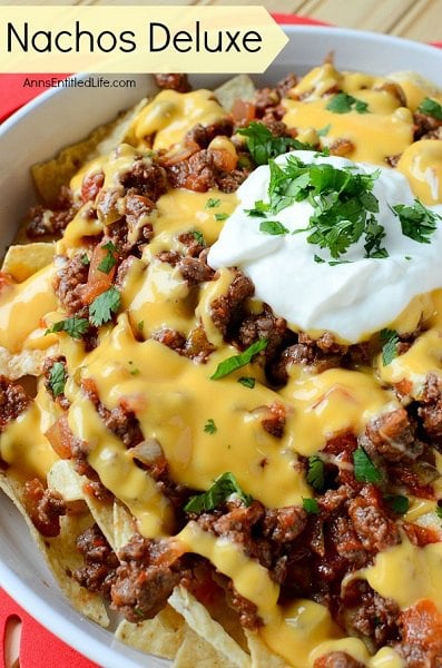 Find the best Super Bowl Snacks kids will love. 25 Easy Superbowl Snacks to please a crowd. Try this Super Bowl Party Food. Super Bowl Party Ideas for kids. Nachos in bowl.