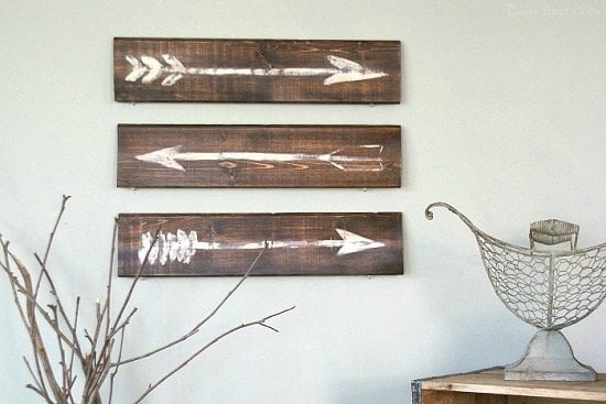 We have over 20 DIY Farmhouse decor ideas that are easy to make. Find lots of ideas that are budget friendly and simple to create for your home. Painted arrows on wall.