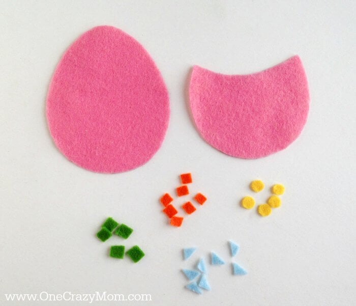 Make this DIY Easter Treat Pouch! It's so fun and perfect for a little bag of candy. DIY Easter crafts are so fun! Try this Easter Craft for kids today! Make this DIY Easter Treat Pouch! It's so fun and perfect for a little bag of candy. DIY Easter crafts are so fun! Try this Easter Craft for kids today!