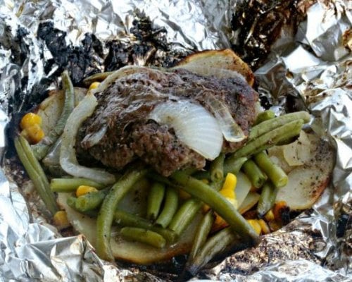 We have the best tin foil dinners for you to try! These foil pack meals make dinner time simple. Clean up is a breeze with these foil packet recipes. These are truly the best foil packet dinner ideas. Try these tasty foil dinners today! We have the best tin foil dinners for you to try! These foil pack meals make dinner time simple. Clean up is a breeze with these foil packet recipes. These are truly the best foil packet dinner ideas. Try these tasty foil dinners today!