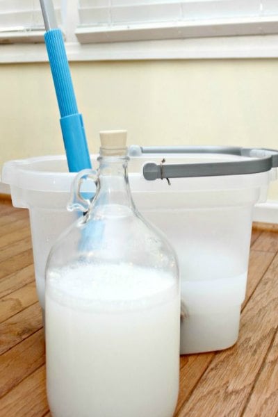 Try these diy home cleaning products that will leave your house sparkling! 20 homemade cleaners that are easy to make.These homemade cleaning products will not break the bank and you will love them! So simple to make! Try these diy home cleaning products that will leave your house sparkling! 20 homemade cleaners that are easy to make.These homemade cleaning products will not break the bank and you will love them! So simple to make!