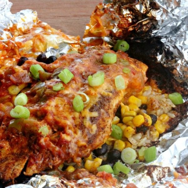 We have the best tin foil dinners for you to try! These foil pack meals make dinner time simple. Clean up is a breeze with these foil packet recipes. These are truly the best foil packet dinner ideas. Try these tasty foil dinners today! We have the best tin foil dinners for you to try! These foil pack meals make dinner time simple. Clean up is a breeze with these foil packet recipes. These are truly the best foil packet dinner ideas. Try these tasty foil dinners today!