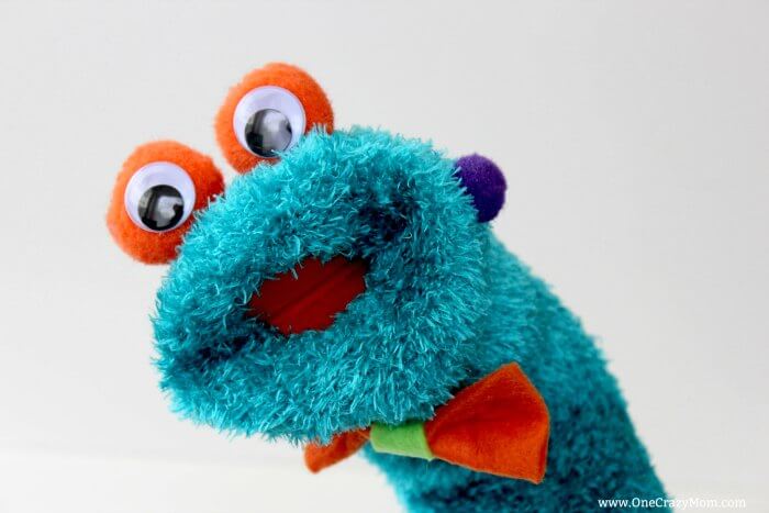 Learn how to make a hand puppet! It's very simple to make this diy sock puppet. Kids will love this easy diy hand puppet. Once you know how to make a sock puppet, it's so much fun! Make different puppets and have a puppet show! Sock Puppet ready to play with.