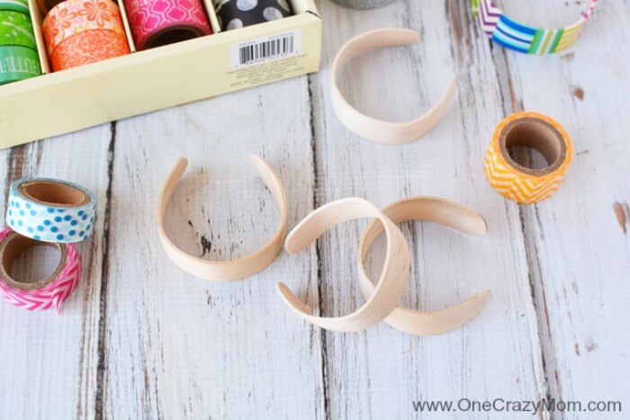 Learn how to make popsicle stick bracelets. These craft sticks bracelets will be a hit with everyone! You will love these bracelets made from popsicle sticks! The kids will have a blast decorating popsicle stick jewelry! Try making popsicle stick crafts! Learn how to make popsicle stick bracelets. These craft sticks bracelets will be a hit with everyone! You will love these bracelets made from popsicle sticks! The kids will have a blast decorating popsicle stick jewelry! Try making popsicle stick crafts!