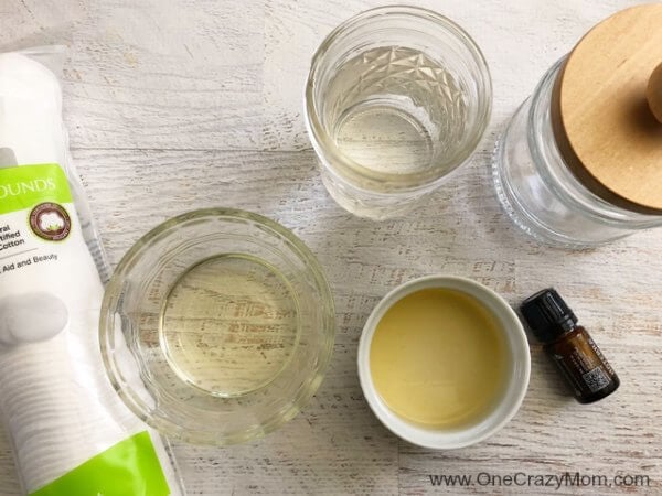 Learn how to make makeup remover wipes in just a few easy steps! Removing makeup will be a breeze once you learn how to make make up remover wipes. Learn how to make makeup remover wipes in just a few easy steps! Removing makeup will be a breeze once you learn how to make make up remover wipes.