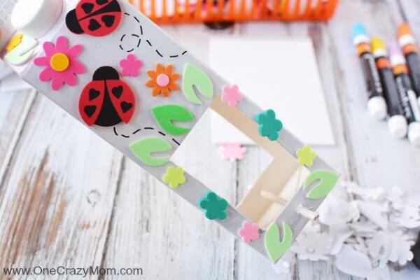 This Homemade Bird Feeder is so fun to make and it uses milk cartons. Kids will love making a milk carton bird feeder. Give this easy DIY Bird feeder a try. This Homemade Bird Feeder is so fun to make and it uses milk cartons. Kids will love making a milk carton bird feeder. Give this easy DIY Bird feeder a try.
