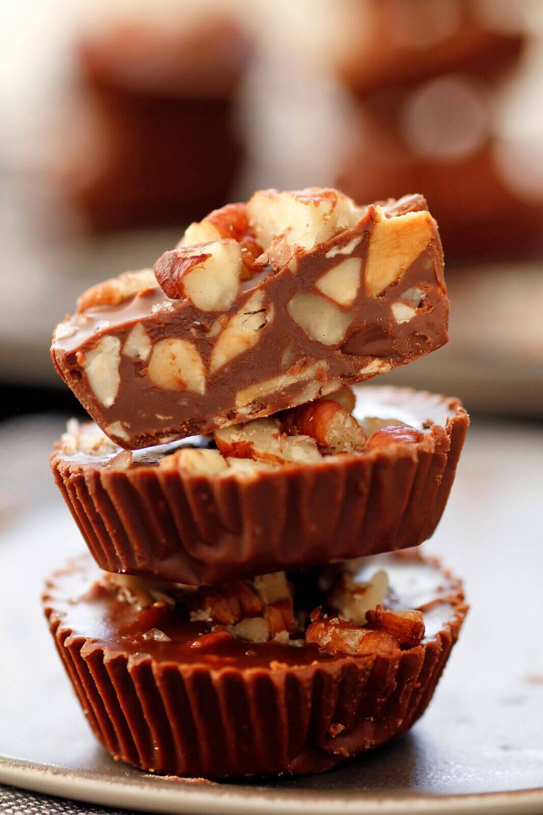 Try these easy Keto desserts to satisfy your sweet tooth. Quick easy keto dessert recipes include ice cream, brownies, cheesecake, fat bombs and more! Try these easy Keto desserts to satisfy your sweet tooth. Quick easy keto dessert recipes include ice cream, brownies, cheesecake, fat bombs and more!