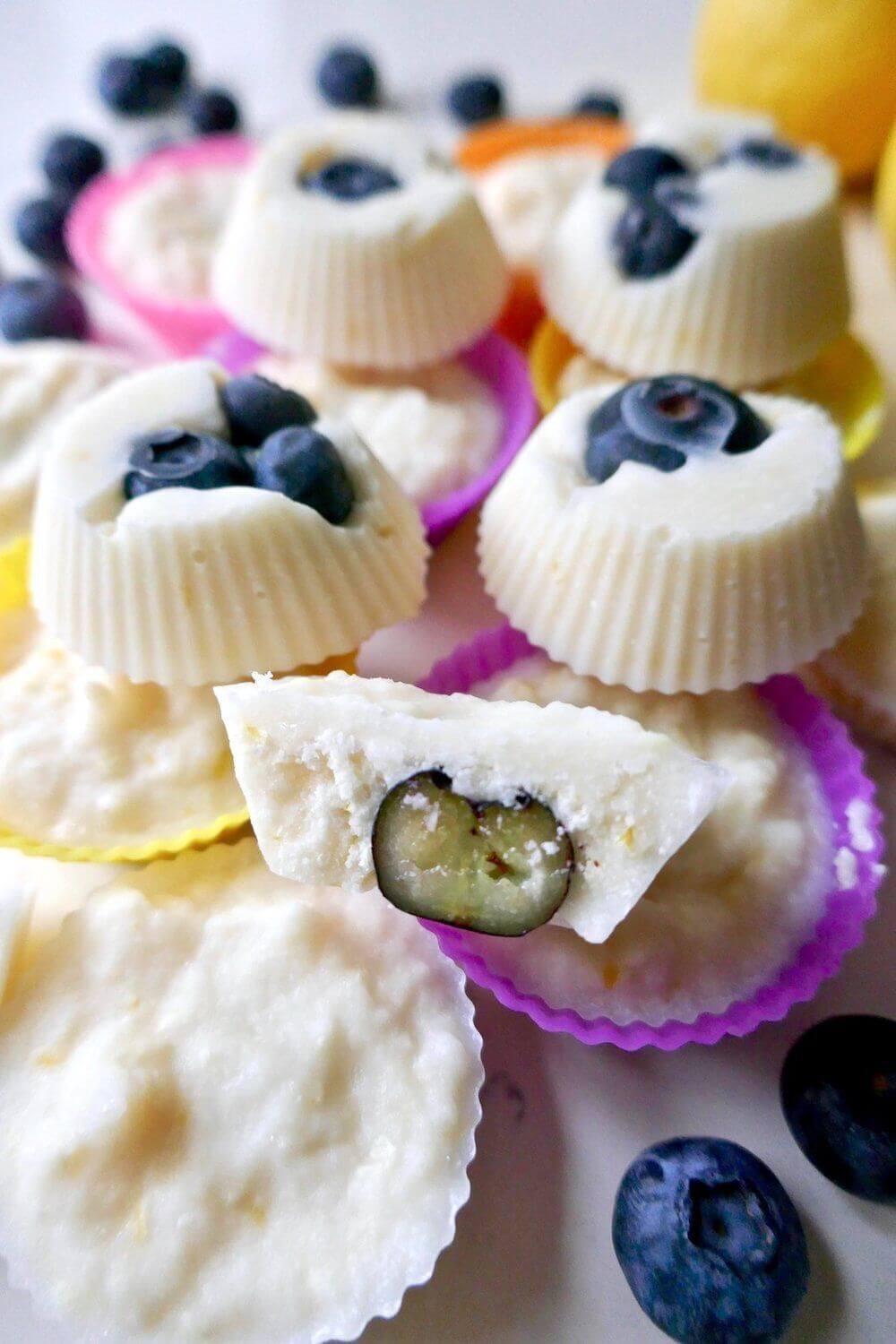 Try these easy Keto desserts to satisfy your sweet tooth. Quick easy keto dessert recipes include ice cream, brownies, cheesecake, fat bombs and more! Try these easy Keto desserts to satisfy your sweet tooth. Quick easy keto dessert recipes include ice cream, brownies, cheesecake, fat bombs and more!