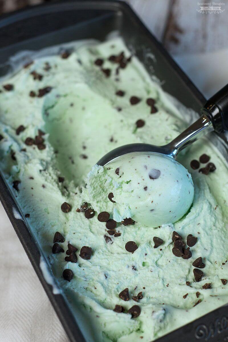 Try these easy Keto desserts to satisfy your sweet tooth. Quick easy keto dessert recipes include ice cream, brownies, cheesecake, fat bombs and more! Try these easy Keto desserts to satisfy your sweet tooth. Quick easy keto dessert recipes include ice cream, brownies, cheesecake, fat bombs and more!