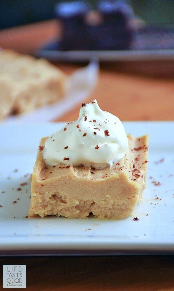 Try these easy Keto desserts to satisfy your sweet tooth. Quick easy keto dessert recipes include ice cream, brownies, cheesecake, fat bombs and more! Try these easy Keto desserts to satisfy your sweet tooth. Quick easy keto dessert recipes include ice cream, brownies, cheesecake, fat bombs and more!