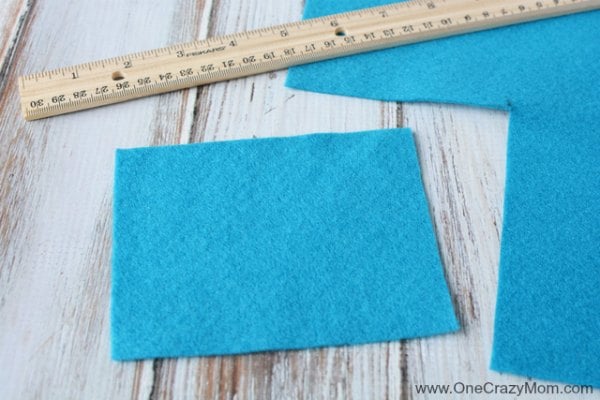 Learn how to make a DIY popsicle holder. It is so simple to make a homemade popsicle sleeve. Kid's will love having their very own popsicle holder. Little hands will not get cold using a homemade popsicle holder. They are so easy to make and budget friendly! Learn how to make a DIY popsicle holder. It is so simple to make a homemade popsicle sleeve. Kid's will love having their very own popsicle holder. Little hands will not get cold using a homemade popsicle holder. They are so easy to make and budget friendly!