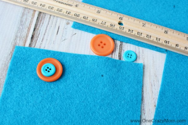 Learn how to make a DIY popsicle holder. It is so simple to make a homemade popsicle sleeve. Kid's will love having their very own popsicle holder. Little hands will not get cold using a homemade popsicle holder. They are so easy to make and budget friendly! Learn how to make a DIY popsicle holder. It is so simple to make a homemade popsicle sleeve. Kid's will love having their very own popsicle holder. Little hands will not get cold using a homemade popsicle holder. They are so easy to make and budget friendly!