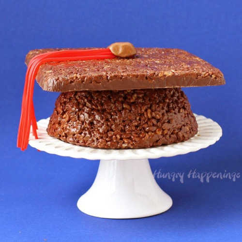 We have the best Graduation Party Ideas. You will find a big list of decor ideas, party food recipes, gifts and more to make your party a success. Graduation cap made out of rice krispies.