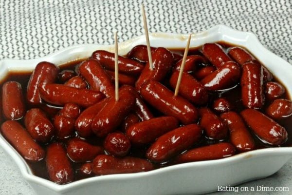 We have the best Graduation Party Ideas. You will find a big list of decor ideas, party food recipes, gifts and more to make your party a success. Little smokies in a dish.