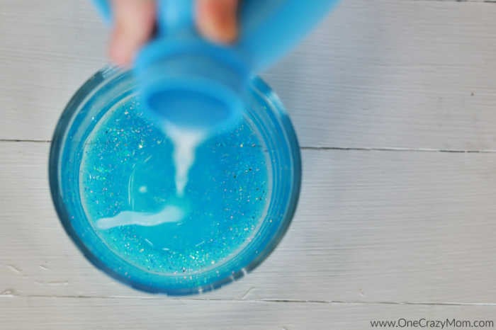 We have a super simple DIY for 2 Ingredient Slime that your kids can make. You can make really cool slime with ONLY 2 ingredients that your kids will love! We have a super simple DIY for 2 Ingredient Slime that your kids can make. You can make really cool slime with ONLY 2 ingredients that your kids will love!