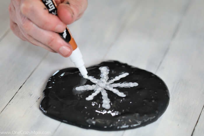 If your kids are crazy over slime, they are going to love to learn how to make Chalkboard Slime! Take slime to the next level with this chalk slime recipe. If your kids are crazy over slime, they are going to love to learn how to make Chalkboard Slime! Take slime to the next level with this chalk slime recipe.