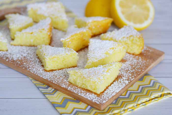Enjoy dessert any day of the week with these easy 3 ingredient desserts. From cakes and cookies to treats and more, we have 25 tasty 3 ingredient desserts. Enjoy dessert any day of the week with these easy 3 ingredient desserts. From cakes and cookies to treats and more, we have 25 tasty 3 ingredient desserts.
