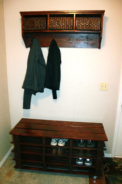 Find over 20 DIY Wood Pallet Ideas for your home that are easy to make and budget friendly. These unique pallet ideas are functional and so pretty. Find over 20 DIY Wood Pallet Ideas for your home that are easy to make and budget friendly. These unique pallet ideas are functional and so pretty.