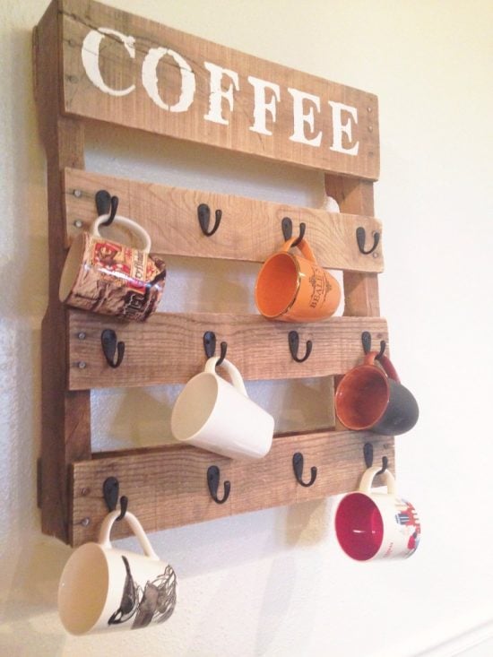 Find over 20 DIY Wood Pallet Ideas for your home that are easy to make and budget friendly. These unique pallet ideas are functional and so pretty. Find over 20 DIY Wood Pallet Ideas for your home that are easy to make and budget friendly. These unique pallet ideas are functional and so pretty.