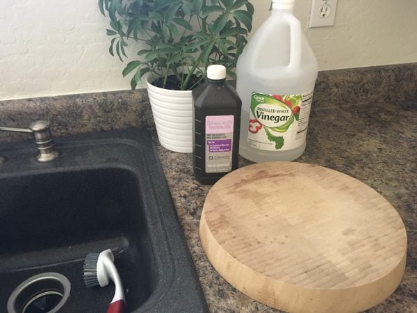 There are lots of Hydrogen Peroxide Cleaning Ideas you need to know. Find over 10 hydrogen peroxide cleaning hacks to make your life easier. There are lots of Hydrogen Peroxide Cleaning Ideas you need to know. Find over 10 hydrogen peroxide cleaning hacks to make your life easier.