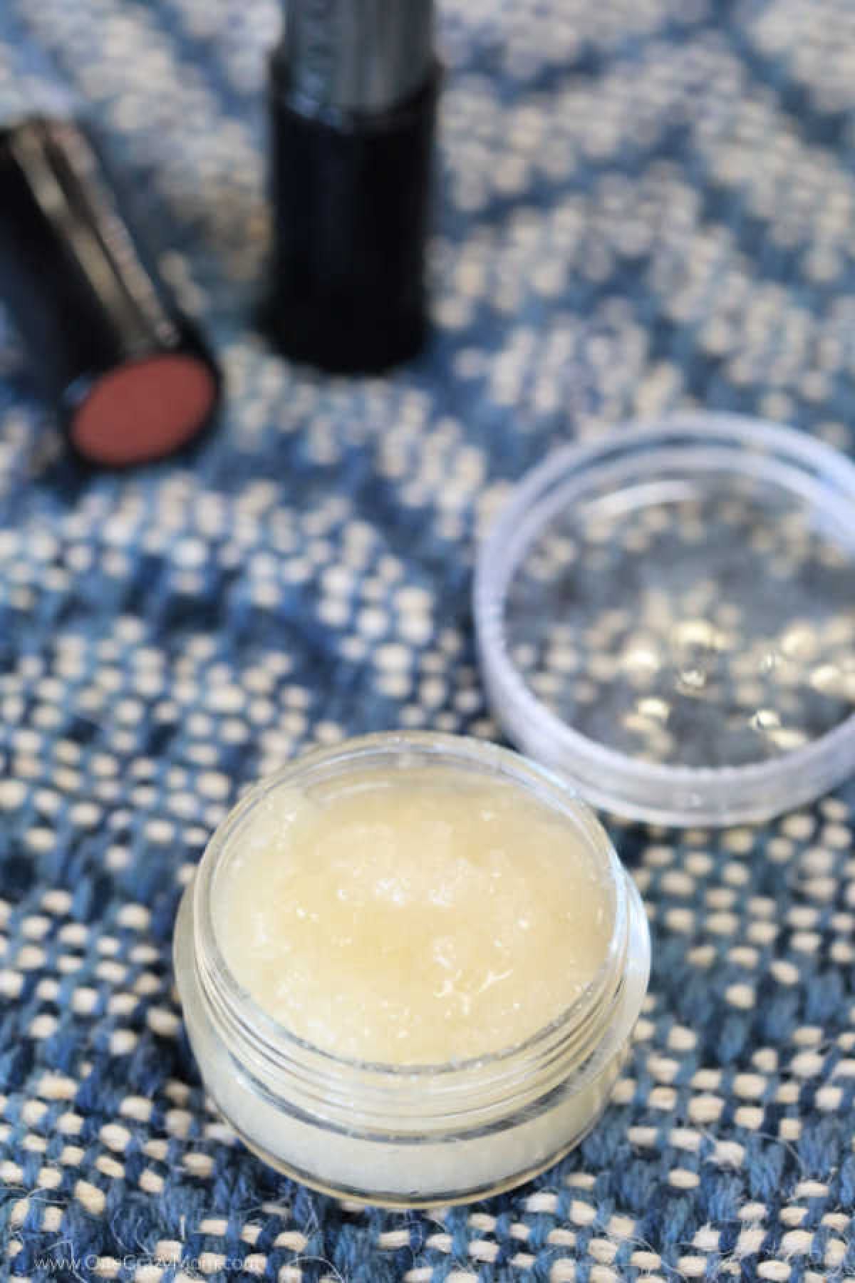 Make this easy DIY Lip Scrub that will leave your lips soft and exfoliated. With only 4 ingredients, you can easily make this lip scrub recipe. Make this easy DIY Lip Scrub that will leave your lips soft and exfoliated. With only 4 ingredients, you can easily make this lip scrub recipe.