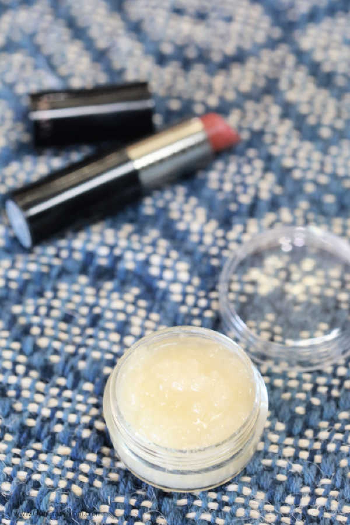 Make this easy DIY Lip Scrub that will leave your lips soft and exfoliated. With only 4 ingredients, you can easily make this lip scrub recipe. Make this easy DIY Lip Scrub that will leave your lips soft and exfoliated. With only 4 ingredients, you can easily make this lip scrub recipe.