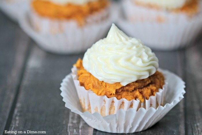 Enjoy dessert any day of the week with these easy 3 ingredient desserts. From cakes and cookies to treats and more, we have 25 tasty 3 ingredient desserts. Enjoy dessert any day of the week with these easy 3 ingredient desserts. From cakes and cookies to treats and more, we have 25 tasty 3 ingredient desserts.
