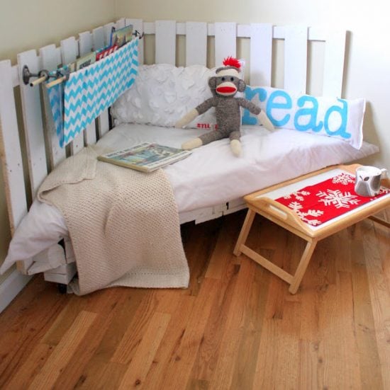 Find over 20 DIY Wood Pallet Ideas for your home that are easy to make and budget friendly. These unique pallet ideas are functional and so pretty. Find over 20 DIY Wood Pallet Ideas for your home that are easy to make and budget friendly. These unique pallet ideas are functional and so pretty.