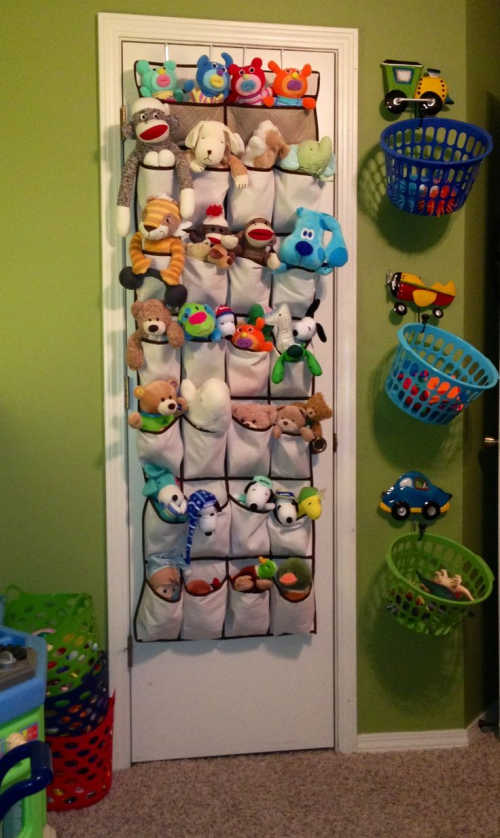 It is so easy to get overwhelmed with stuffed animals taking over your house. Learn these brilliant Stuffed Animal Storage Ideas to regain order. It is so easy to get overwhelmed with stuffed animals taking over your house. Learn these brilliant Stuffed Animal Storage Ideas to regain order.