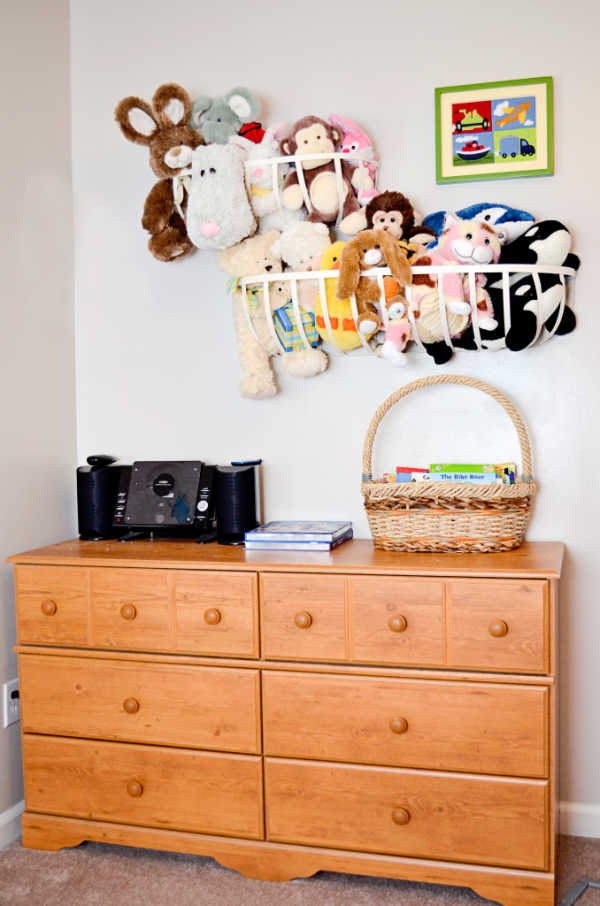 It is so easy to get overwhelmed with stuffed animals taking over your house. Learn these brilliant Stuffed Animal Storage Ideas to regain order. It is so easy to get overwhelmed with stuffed animals taking over your house. Learn these brilliant Stuffed Animal Storage Ideas to regain order.