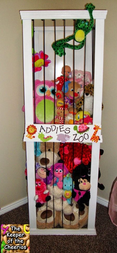 It is so easy to get overwhelmed with stuffed animals taking over your house. Learn these brilliant Stuffed Animal Storage Ideas to regain order. It is so easy to get overwhelmed with stuffed animals taking over your house. Learn these brilliant Stuffed Animal Storage Ideas to regain order.