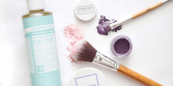 There are tons of Castile Soap Uses that you can use from skin care and body wash to laundry and more. Find 20 all natural dr bronner's castile soap uses. There are tons of Castile Soap Uses that you can use from skin care and body wash to laundry and more. Find 20 all natural dr bronner's castile soap uses.