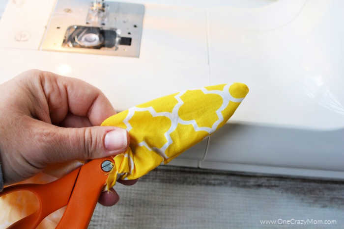 We have another fun DIY and you can easily learn how to make a bow scrunchie. With just a few simple steps and supplies, you will be making a bow scrunchie. We have another fun DIY and you can easily learn how to make a bow scrunchie. With just a few simple steps and supplies, you will be making a bow scrunchie.