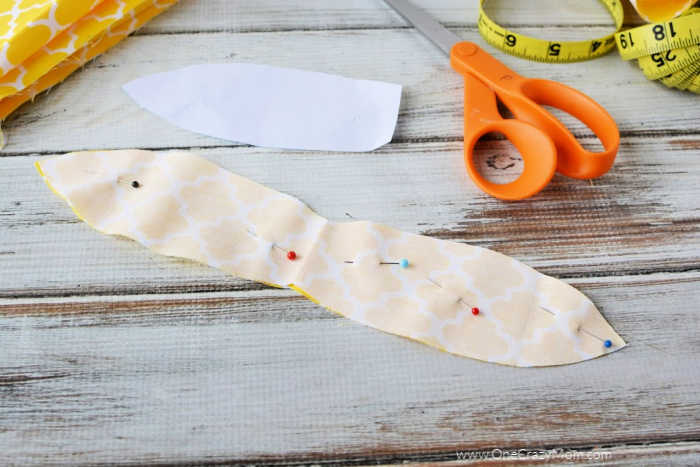 We have another fun DIY and you can easily learn how to make a bow scrunchie. With just a few simple steps and supplies, you will be making a bow scrunchie. We have another fun DIY and you can easily learn how to make a bow scrunchie. With just a few simple steps and supplies, you will be making a bow scrunchie.