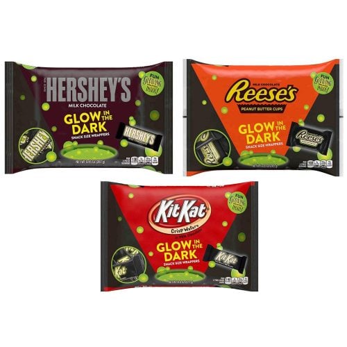 Find over 20 Glow in the dark party ideas that are easy and budget friendly. Your next party will be fabulous with these glow in the dark party decorations. Bags of glow in the dark candy.