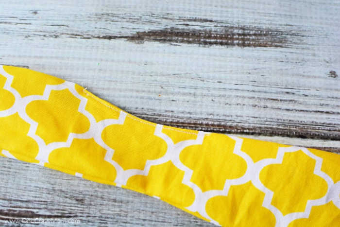 We have another fun DIY and you can easily learn how to make a bow scrunchie. With just a few simple steps and supplies, you will be making a bow scrunchie. We have another fun DIY and you can easily learn how to make a bow scrunchie. With just a few simple steps and supplies, you will be making a bow scrunchie.