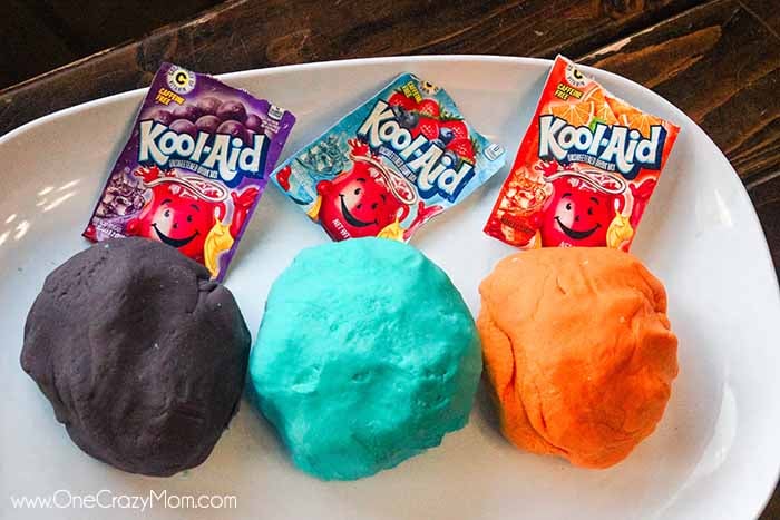 We have 30+ indoor activities for kids that are fun, easy and perfect for the family. Try these boredom busters for kids to keep them busy. We have 30+ indoor activities for kids that are fun, easy and perfect for the family. Try these boredom busters for kids to keep them busy.