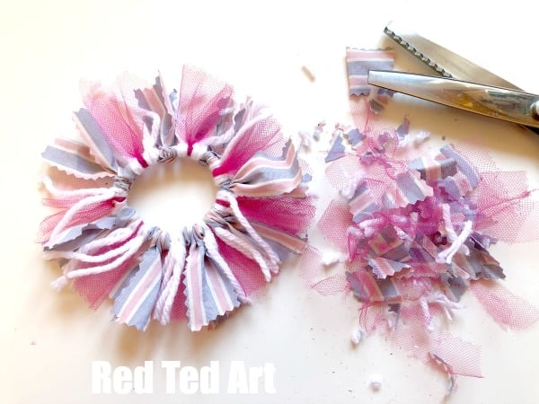 We have over 15 DIY Scrunchies that are fun and easy to make. Find styles for everyone that are sure to be a hit. These are the best diy scrunchies. We have over 15 DIY Scrunchies that are fun and easy to make. Find styles for everyone that are sure to be a hit. These are the best diy scrunchies.