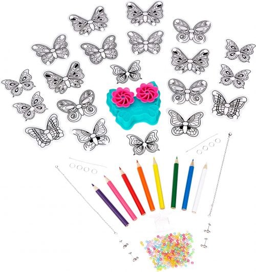Everyone will have a blast making these 25 Shrinky Dink ideas that are easy to make. Find ideas from key chains and necklaces to magnets and much more! Shrinky Dink jewelry ideas and supplies.