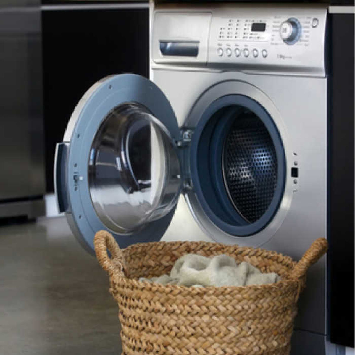 Learn how to clean washing machine all naturally. Try these easy instructions that will work for a front loading and top loading machine. Learn how to clean washing machine all naturally. Try these easy instructions that will work for a front loading and top loading machine.