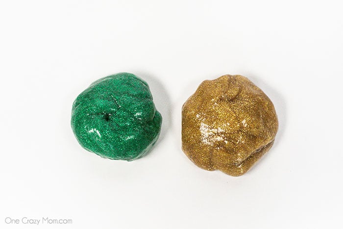 Everyone loves to make slime and your kids will go crazy over this St Patrick's Day Slime. It is so glittery and fun to make and play with. Everyone loves to make slime and your kids will go crazy over this St Patrick's Day Slime. It is so glittery and fun to make and play with.