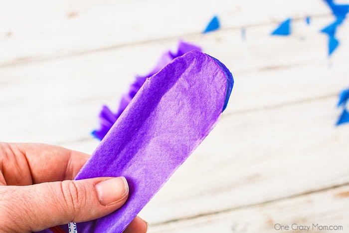 Tissue paper pom poms are so pretty for birthday parties, baby showers and more. Learn how to make these easily with dollar store supplies. Tissue paper pom poms are so pretty for birthday parties, baby showers and more. Learn how to make these easily with dollar store supplies.