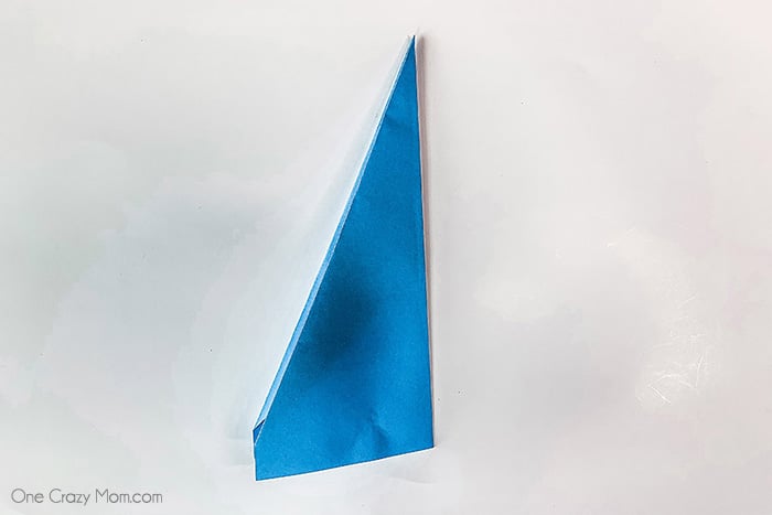 We are going to show you how to make a paper airplane. With just a few easy steps, you can make the perfect airplane that is simple but tons of fun! We are going to show you how to make a paper airplane. With just a few easy steps, you can make the perfect airplane that is simple but tons of fun!