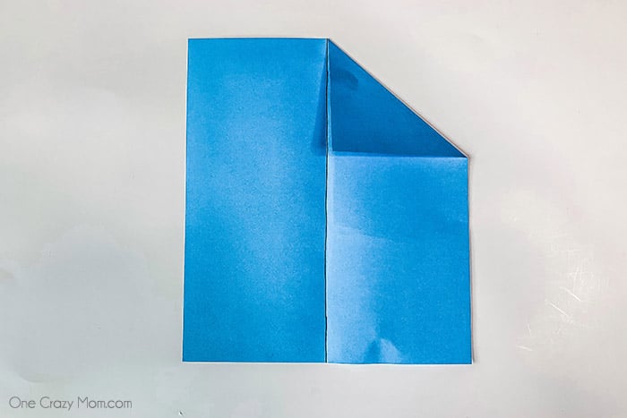 We are going to show you how to make a paper airplane. With just a few easy steps, you can make the perfect airplane that is simple but tons of fun! We are going to show you how to make a paper airplane. With just a few easy steps, you can make the perfect airplane that is simple but tons of fun!